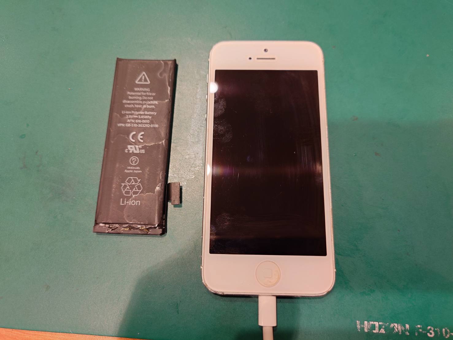 【大井町よりご来店】iPhone5のバッテリー交換修理をさせていただきました！